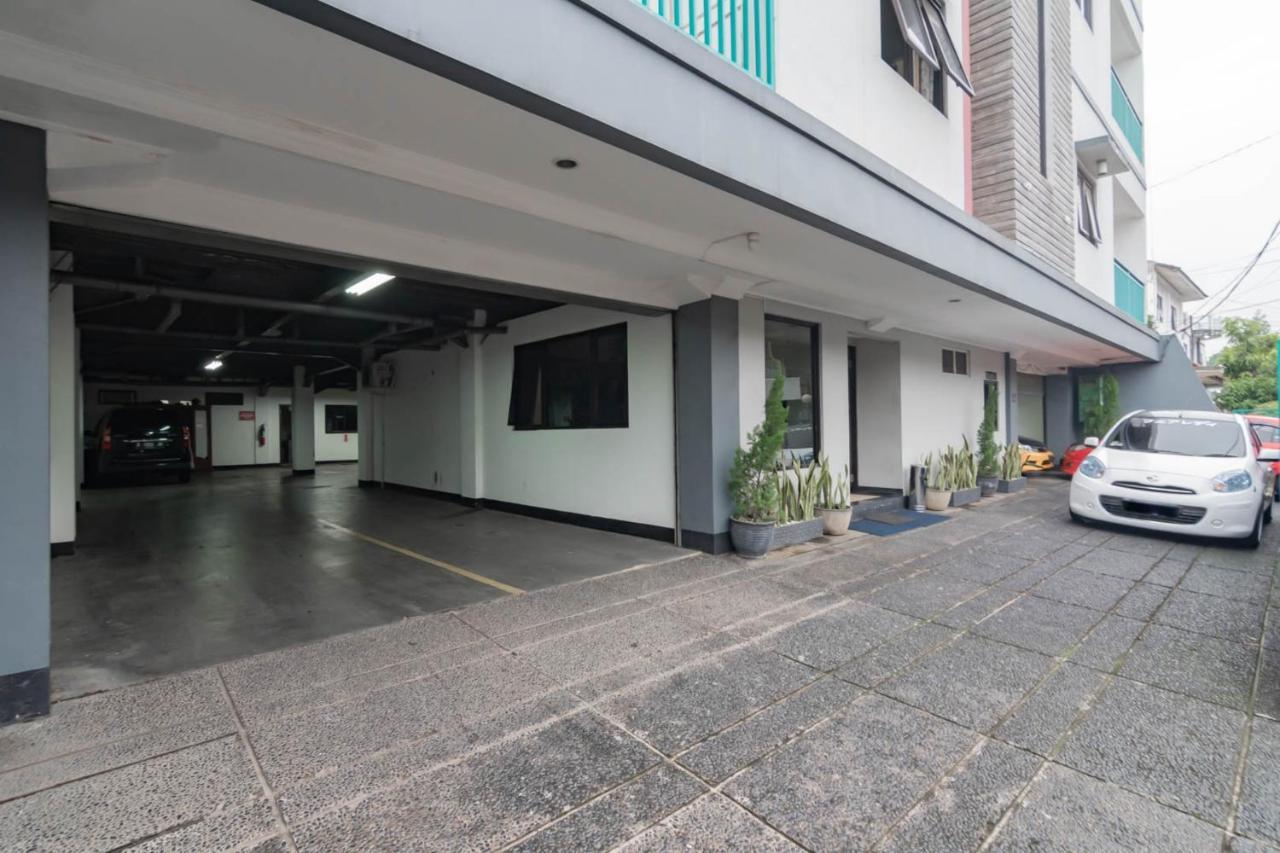 Reddoorz Plus At Buah Batu Bandung Exterior photo
