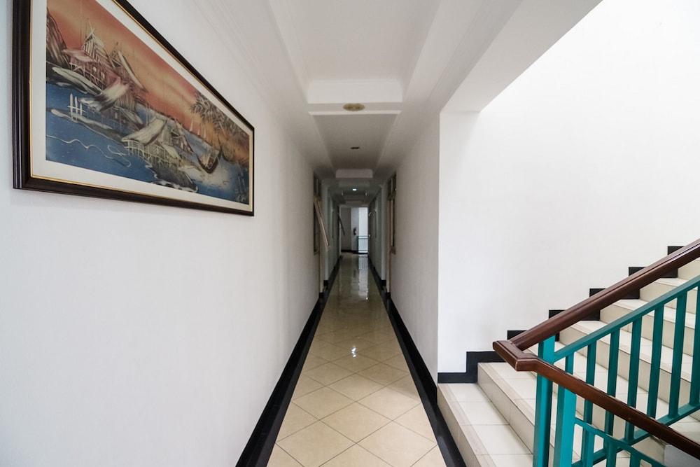 Reddoorz Plus At Buah Batu Bandung Exterior photo