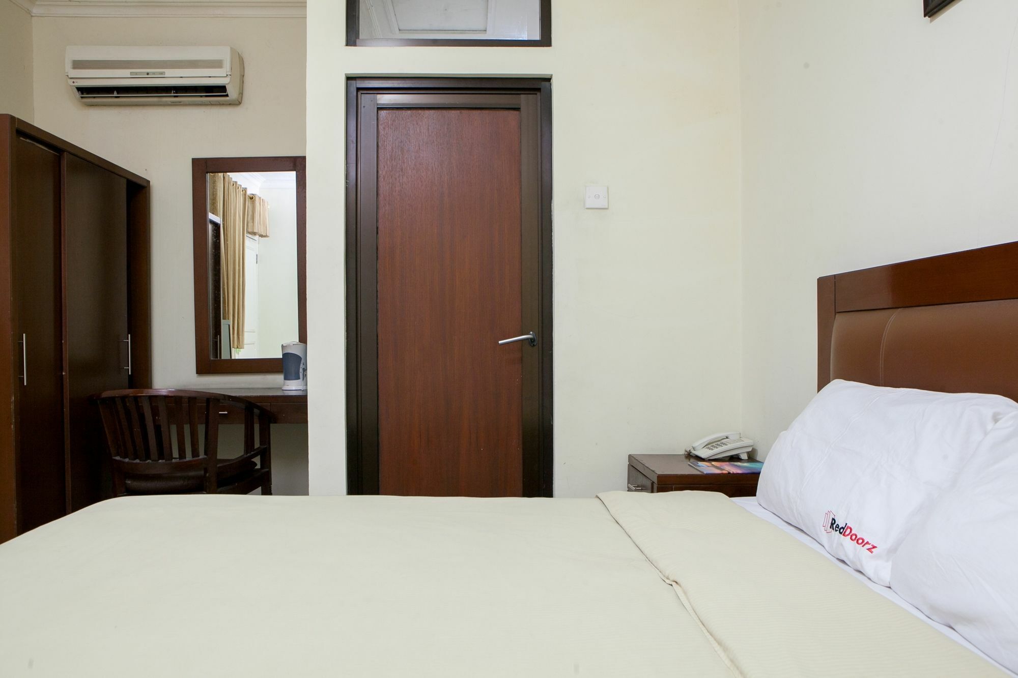 Reddoorz Plus At Buah Batu Bandung Exterior photo